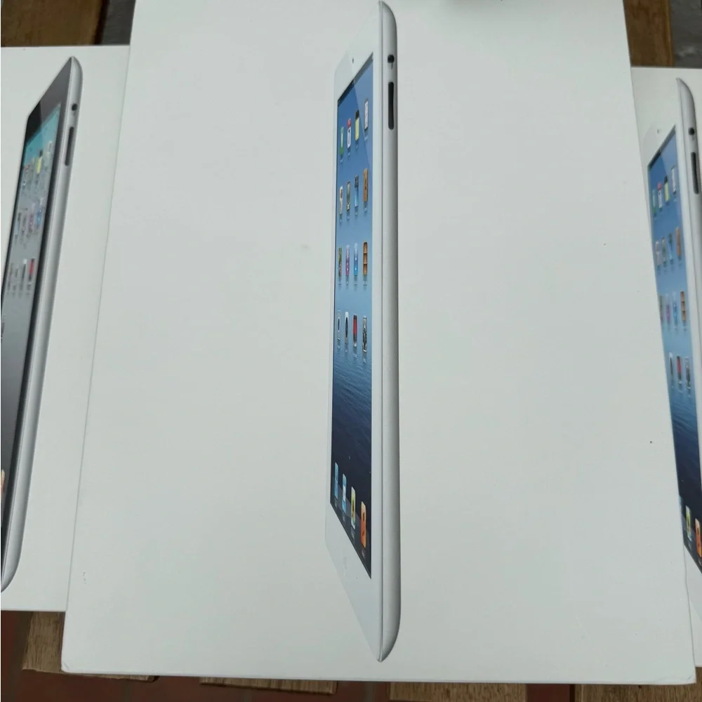 Apple iPad black or white empty box package only